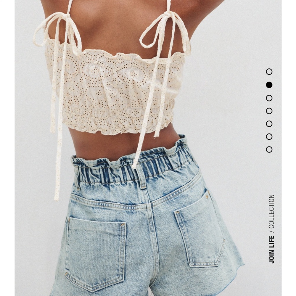 NWT Zara paperbag denim shorts - Picture 2 of 3